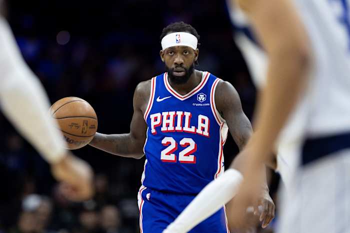 Philadelphia 76ers guard Patrick Beverley (22) dribbles the ball against the Dallas Mavericks